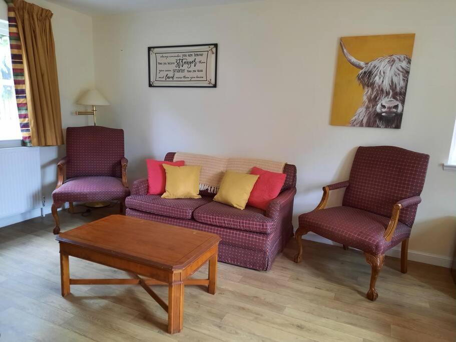 Fir Tree Cottage Blairgowrie and Rattray Екстериор снимка