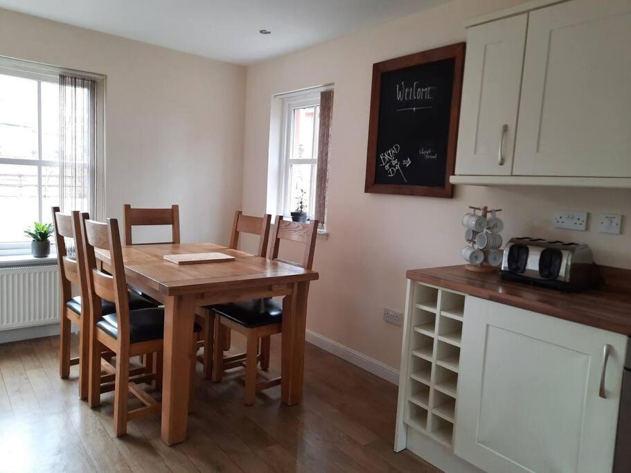 Fir Tree Cottage Blairgowrie and Rattray Екстериор снимка